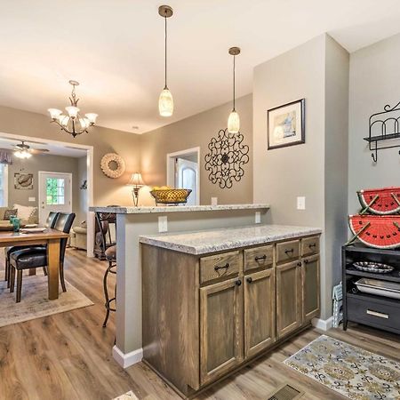 Remodeled Downtown Hot Springs Home With Porch Ngoại thất bức ảnh