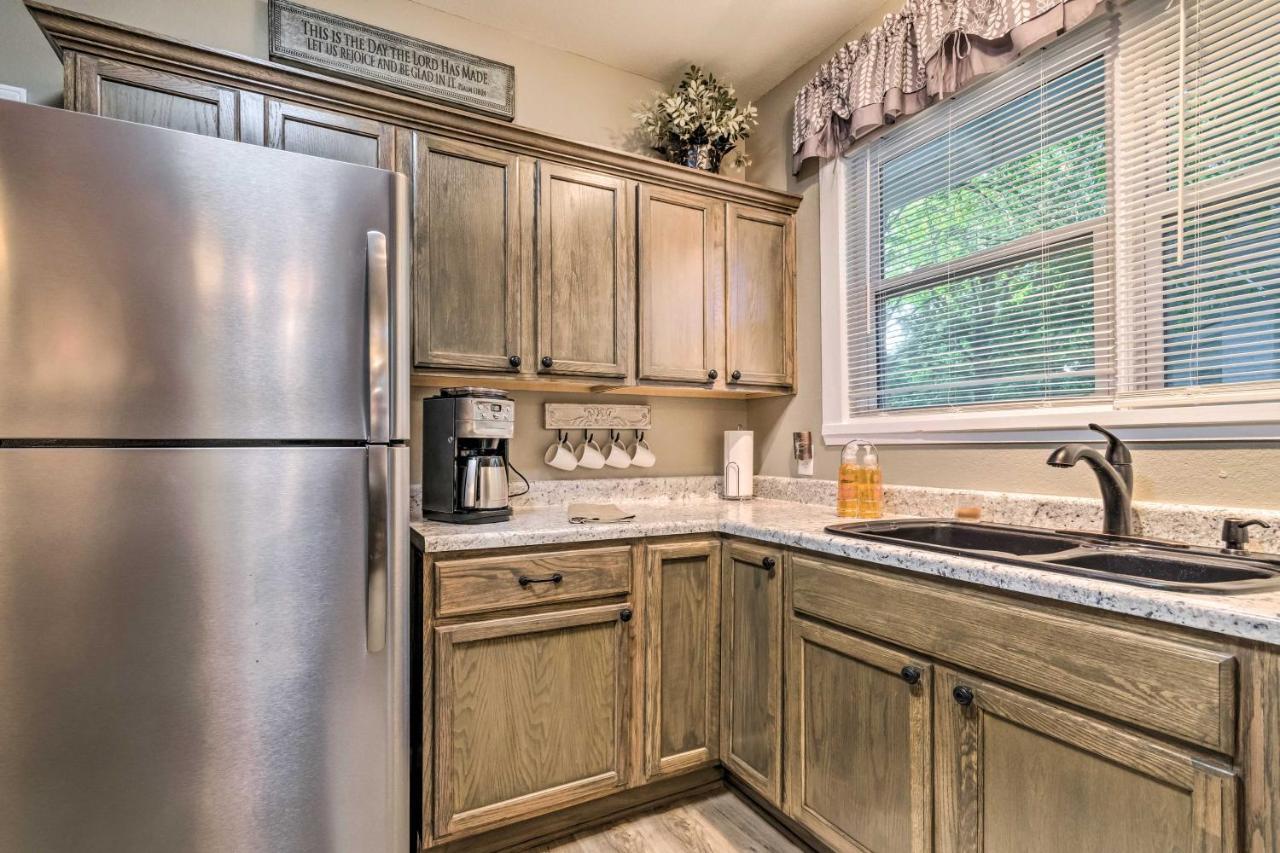 Remodeled Downtown Hot Springs Home With Porch Ngoại thất bức ảnh